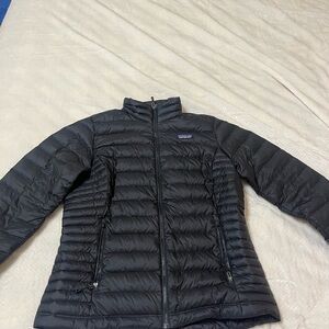 Patagonia Women's Black Puffer Jacket size Large
